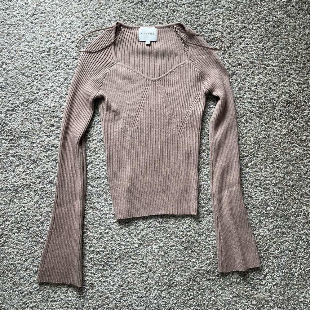 sweatheart neckline sweater corset style stitching